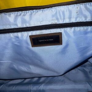 VINTAGE Tommy Hilfiger Brownstone Rolling Duffle bag